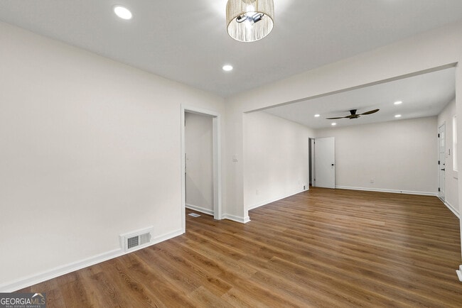 Photo - 1869 Joseph Ct