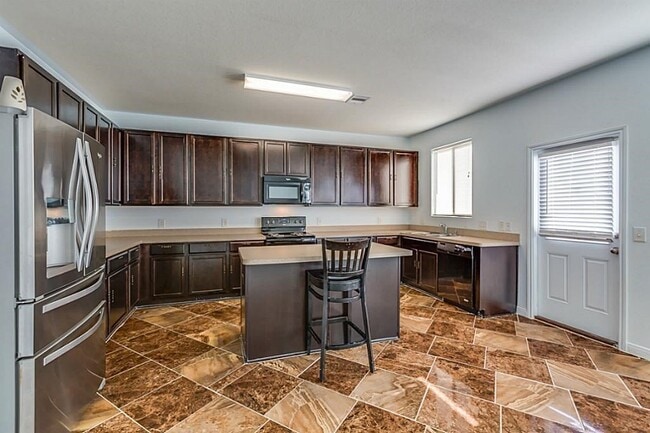 Photo - 10011 Sanders Rose Lane