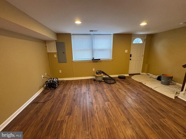 Photo - 7414 Keiffer St