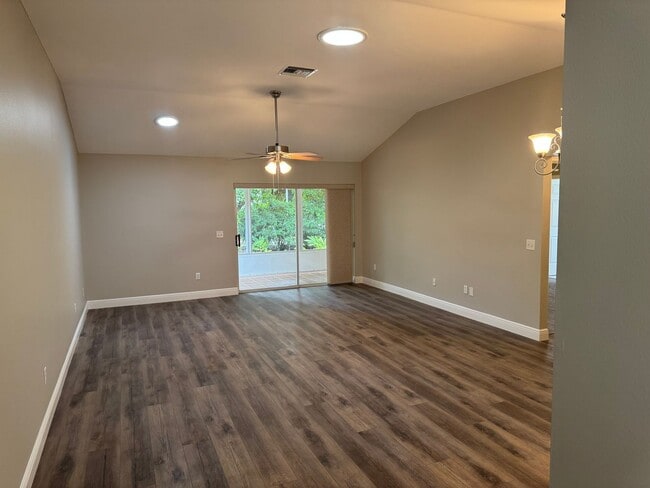Photo - 509 Loma Paseo Dr
