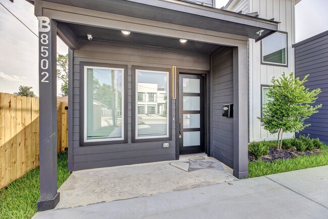 Photo - 8502 Safeguard St