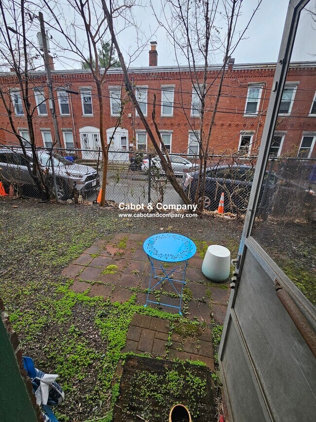 22 Mead St Unit 1