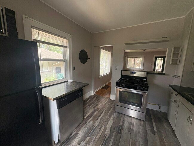 Photo - 344 Vester Ave