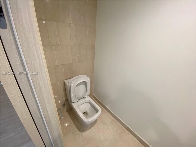Photo - 1000 Brickell Plaza Unidad 3309