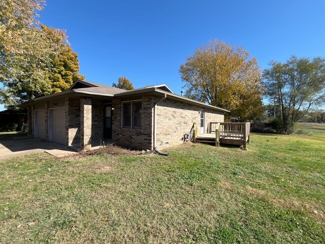 Building Photo - 3710/3714 N Farm Rd 165 Unit 3710