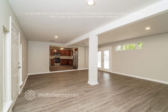 Photo - 221 Ellis St