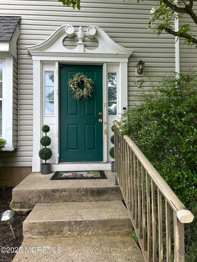 Photo - 17 Gloucester Ct Townhome
