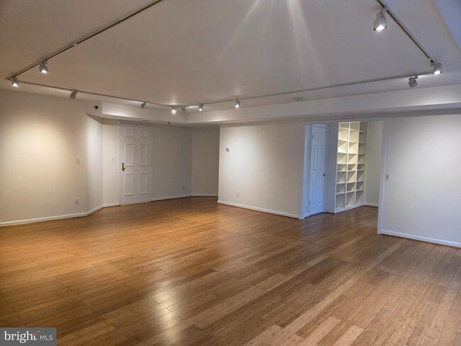 Photo - 5450 Whitley Park Terrace Unidad HR-912