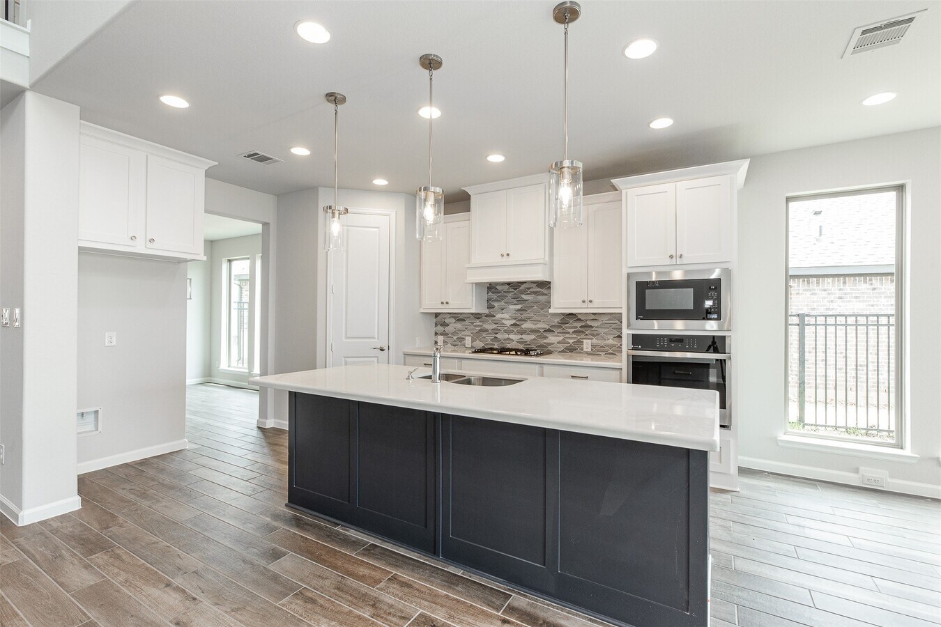 Photo - 677 Cape Capri Dr