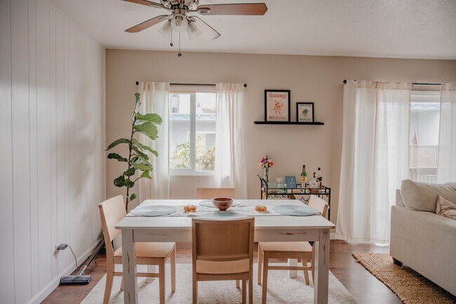 Photo - 340 Moss St Unit C-13