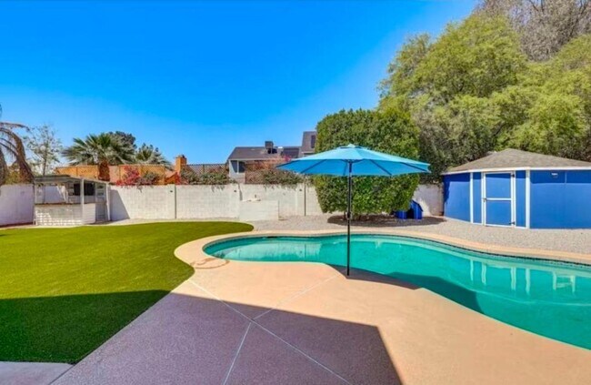 Photo - 14810 N 50th St