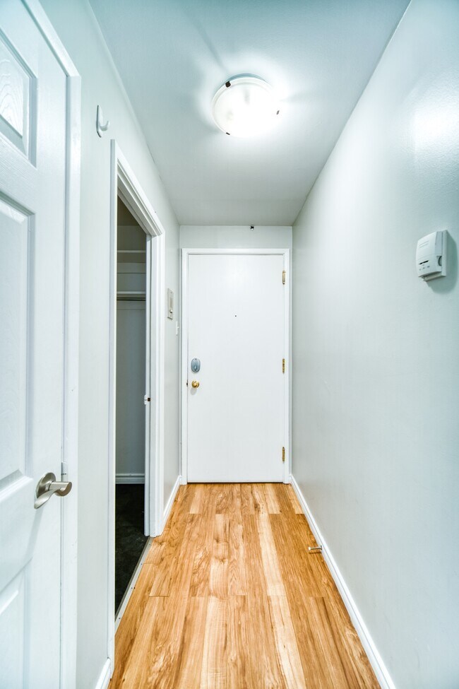 Photo - 5222-5222 Green St Unité 16