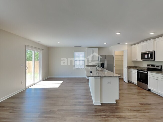 Photo - 1401 John Swann St