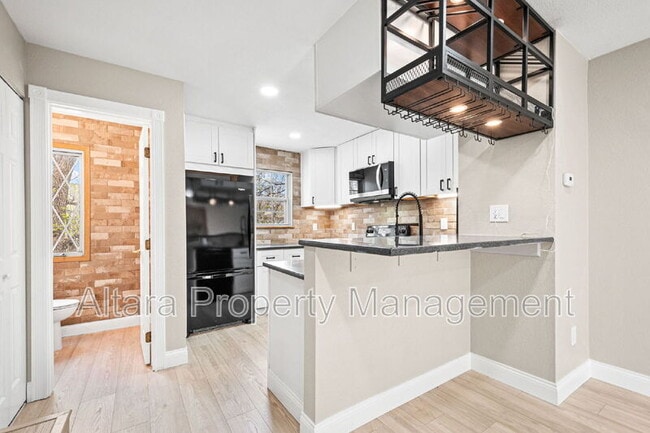 Photo - 2578 E Nichols Cir