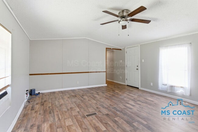 Photo - 2076 Pine Hill Rd