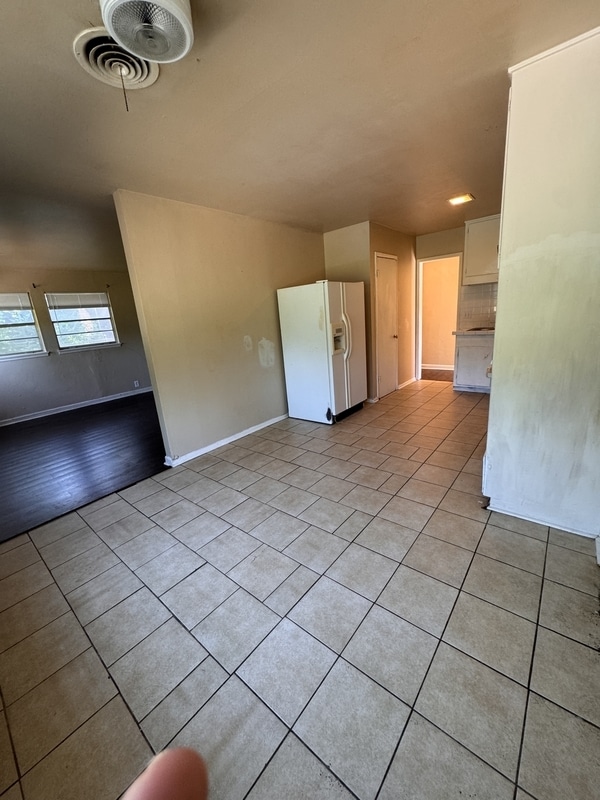 Photo - 1520 Roanoke Dr