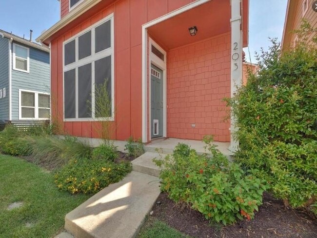 Photo - 1601 Miriam Ave Unit 203