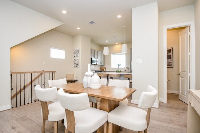 Photo - 139 Eastwood St