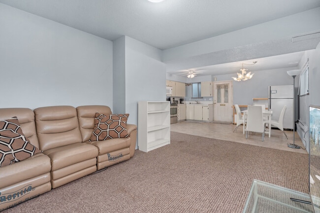 Photo - 4820-4200 200 St Unit ID1375276P