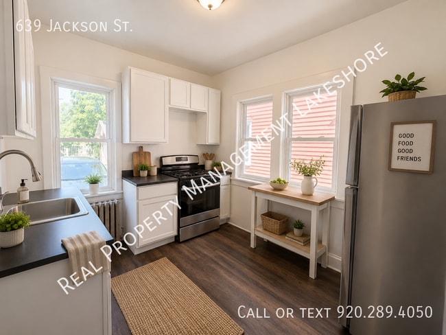 Photo - 639 Jackson St