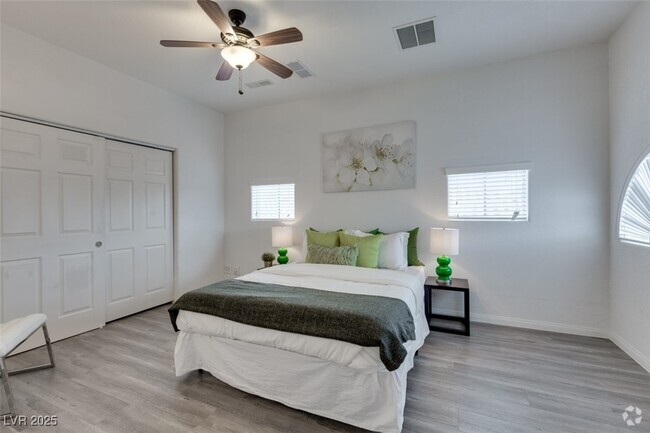 Building Photo - 7217 W Mesa Vista Ave Rental