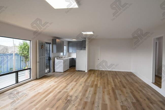 Photo - 4 bedroom, 3 bath attached home.