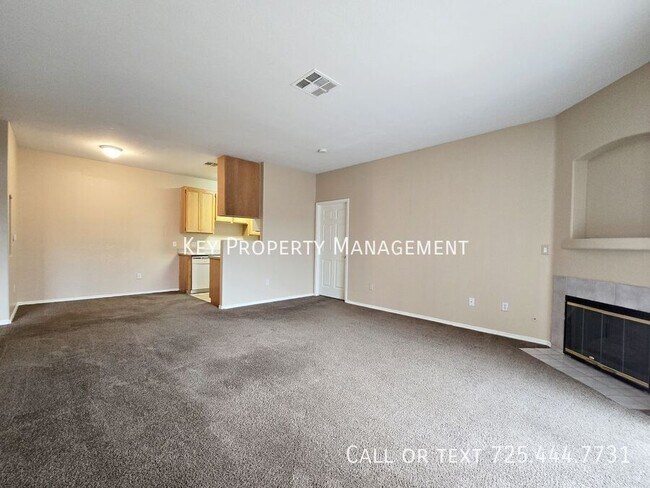 Photo - 2 BR CONDO IN GATED COMMUNITY W/ POOL AND ... Unidad #1081