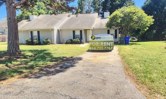 Building Photo - 6 Pointer Ln Unit Pointer Ln 06B