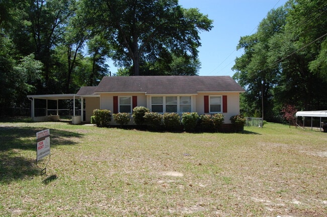 Building Photo - 4 Erskine Ln