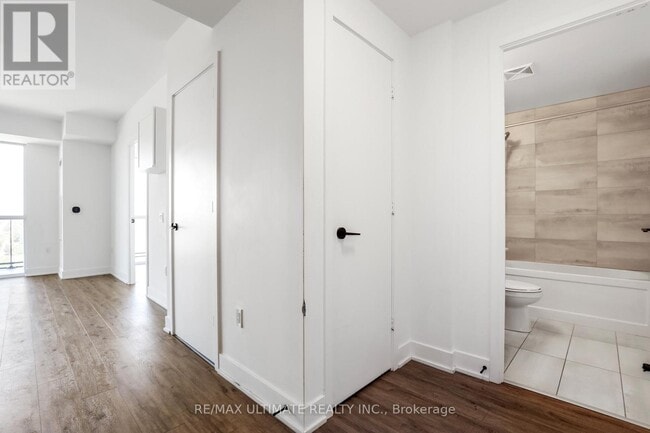 Photo - 50 George Butchart Dr Unit 906
