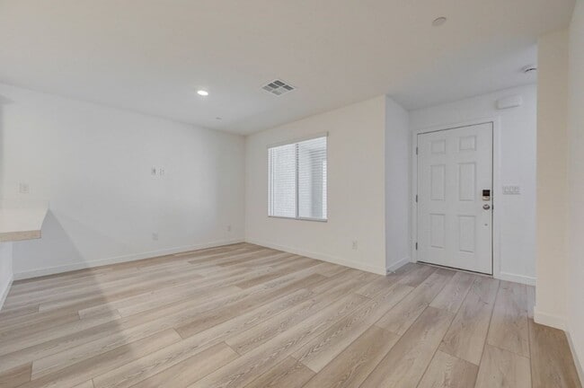 Photo - 10772 Paget Ct