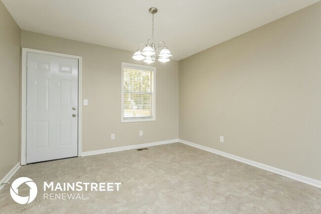 Photo - 219 Hampton Dr