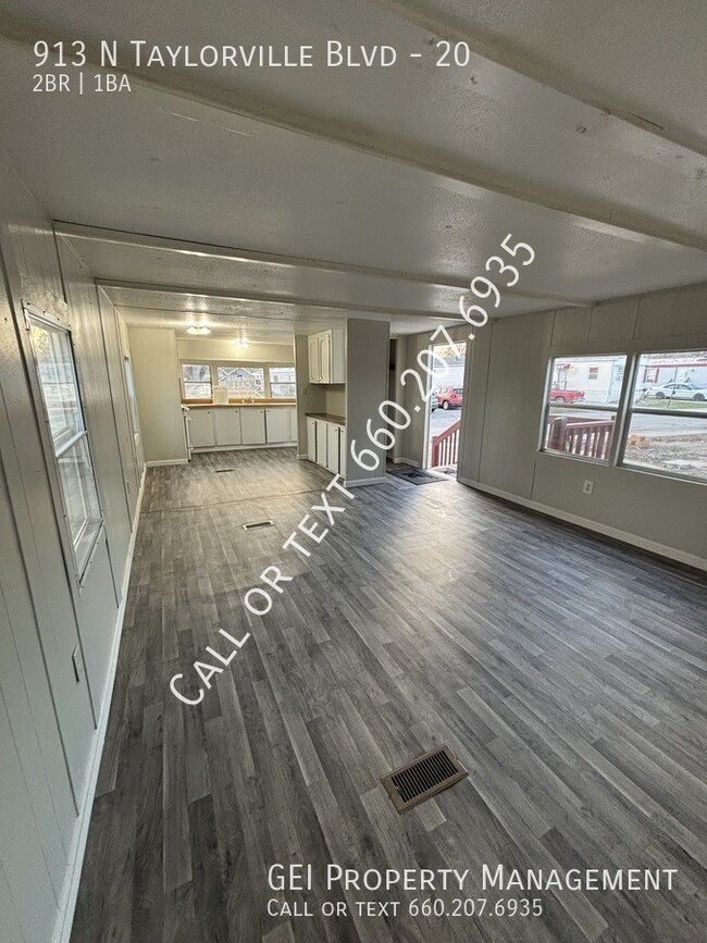 Building Photo - 913 N Taylorville Blvd Rental
