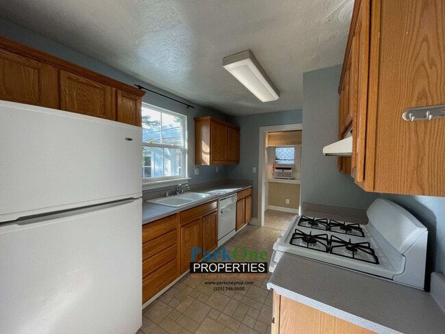 Photo - Ward St LO Unidad In-Law