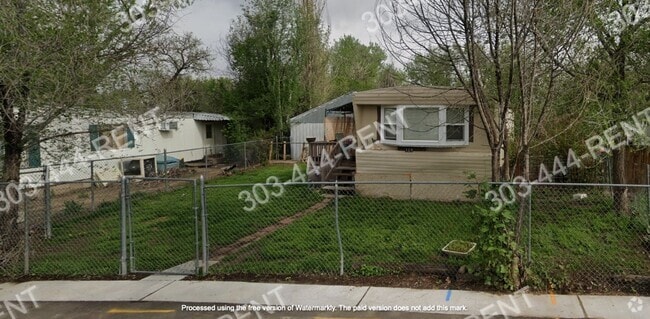 Building Photo - 3 Bedroom, 1.5 Bath in Firestone Rental