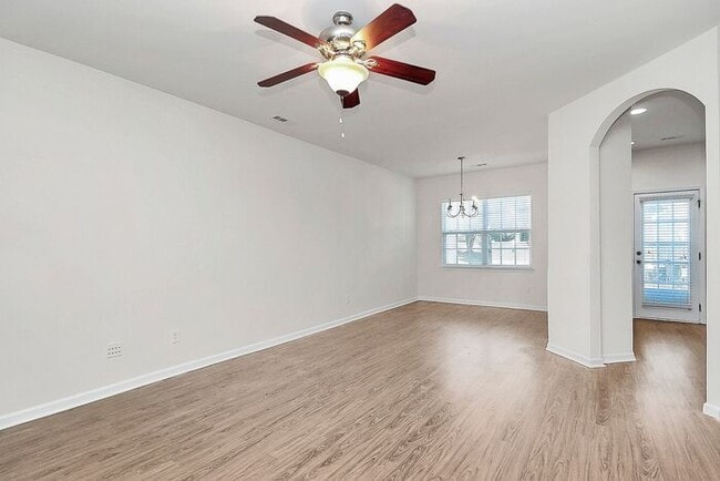 Photo - Gorgeous 3BD/2.5BA Townhome in Steele Creek's Lions Gate Community!
