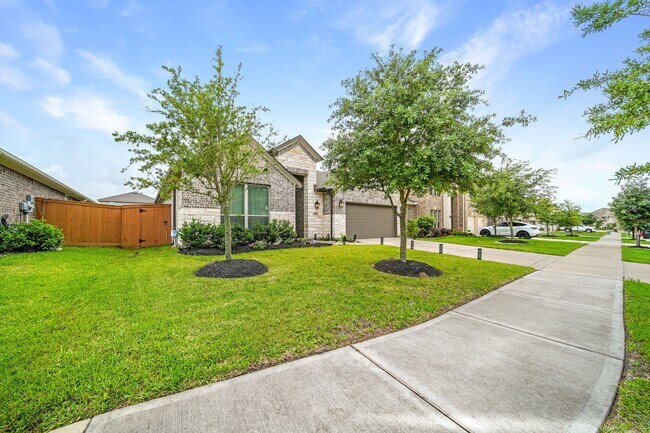 Photo - 32927 Franklin Brooks Dr