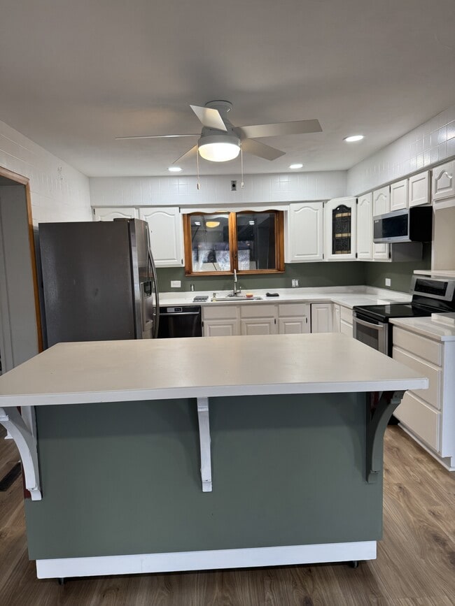 Photo - 8944 Erie St