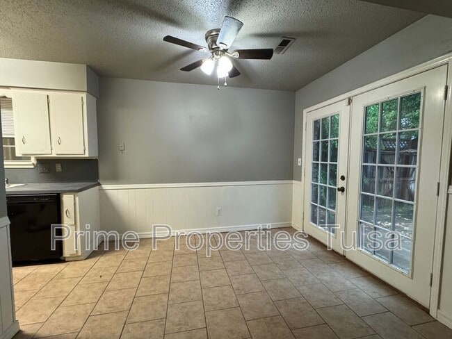 Photo - 10853 E 33rd Pl