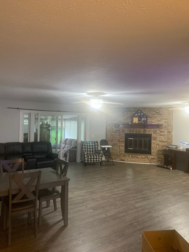 17505 Drake Rd Condo Condo for Rent in Strongsville, OH