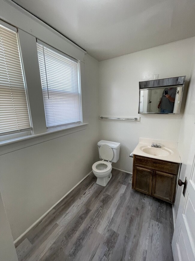 Photo - (1532 9th Ave)