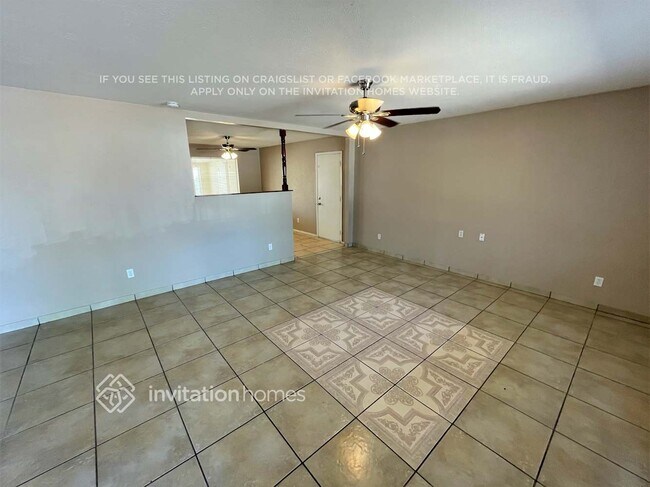 2909 N 42nd Ave