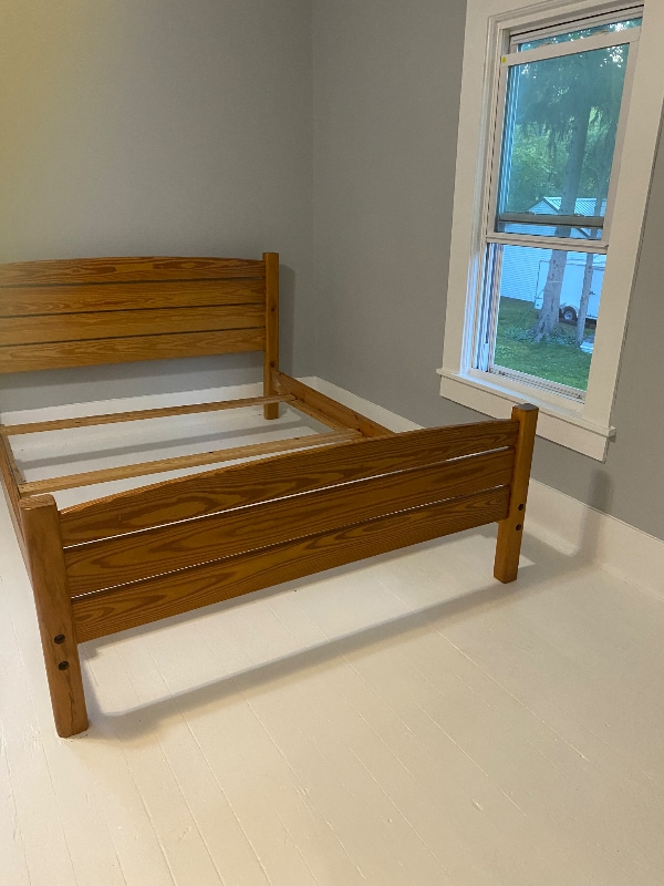 Photo - 11729 Peckham Ave