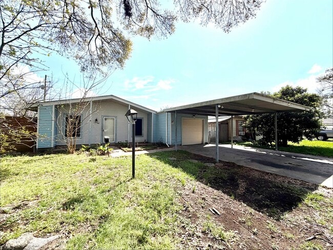 Building Photo - 5422 Timber Creek Dr