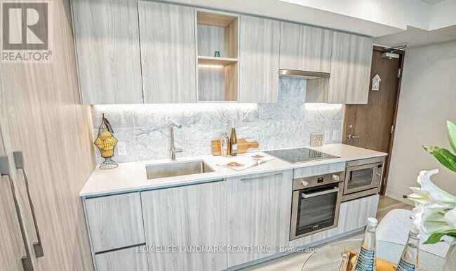 Photo - 19 Bathurst St Unité 605