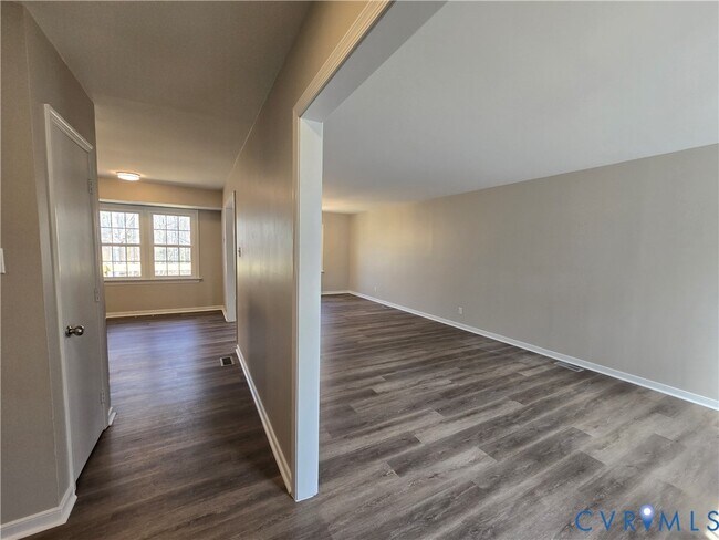 Photo - 1600 Porters Mill Terrace