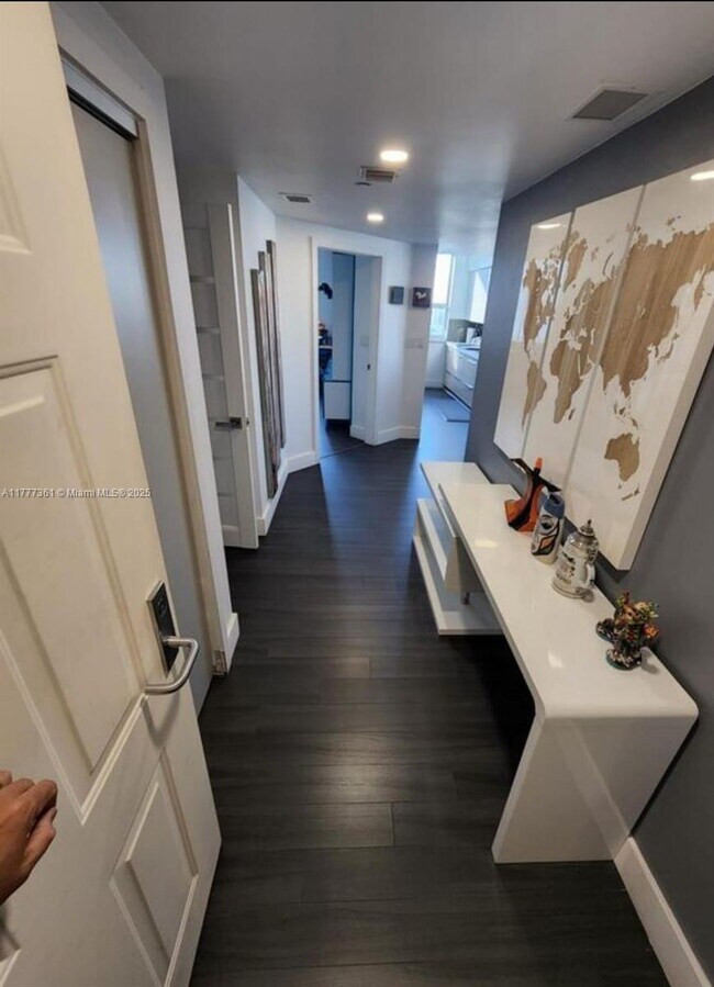 Photo - 19501 W Country Club Dr Unit 1508