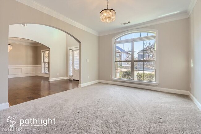 Photo - 5 br, 4 bath House - 4113 Roberts Crest Dr...