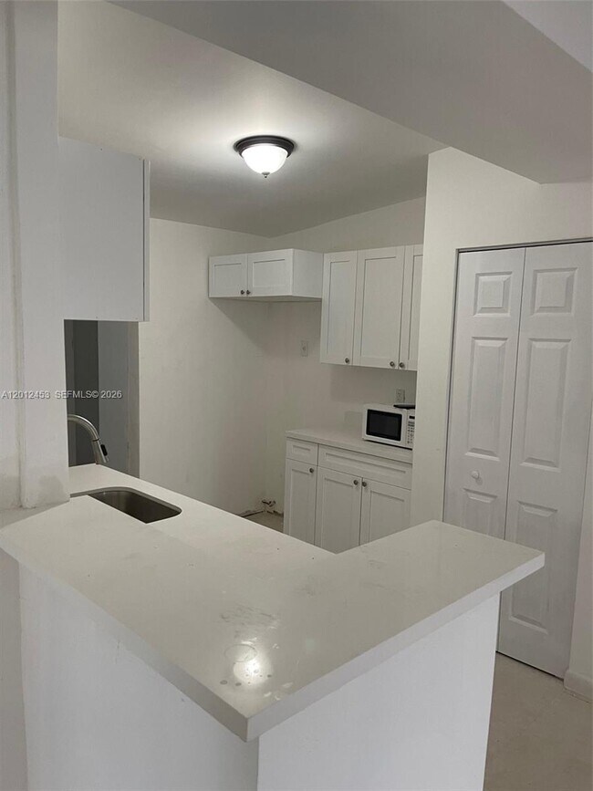 Photo - 1820 Rutland St