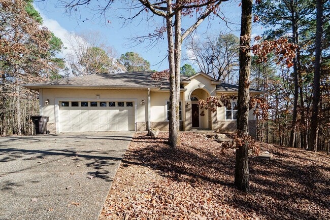 Beautiful private home with a great layout, beautiful wooded views and serene setting. Call 501-9... - Beautiful private home with a great layout, beautiful wooded views and serene setting. Call 501-9...